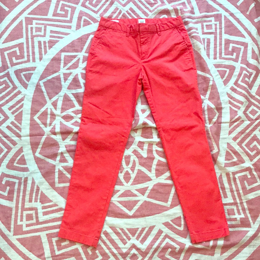 Gap dressing pants